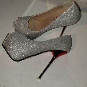 Size 7 stiletto